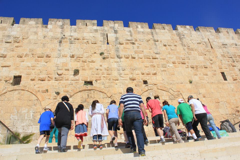 family on stairs southern wall (2)